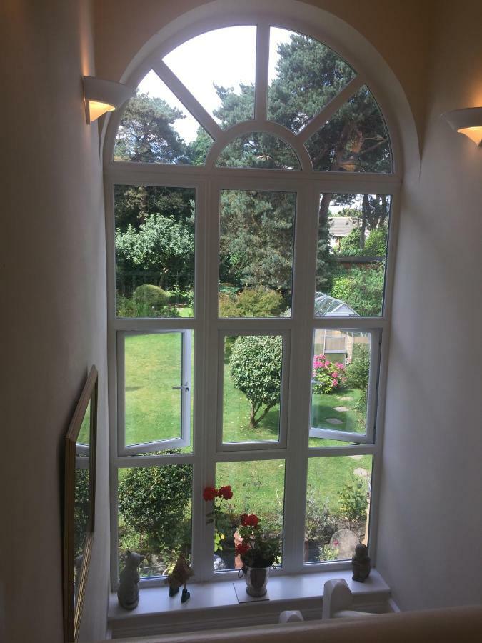 Heatherdene House Corfe Mullen Exterior foto