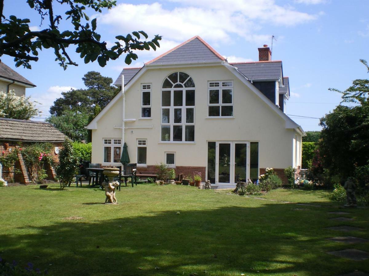 Heatherdene House Corfe Mullen Exterior foto
